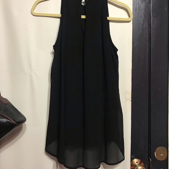 Black Chain Top - Picture 5 of 7